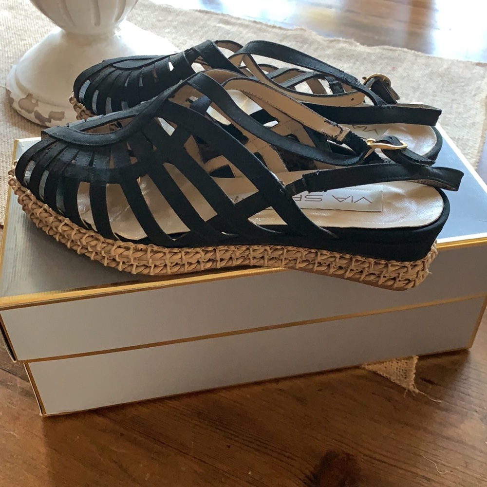 Shoes - Picture 2 of 3